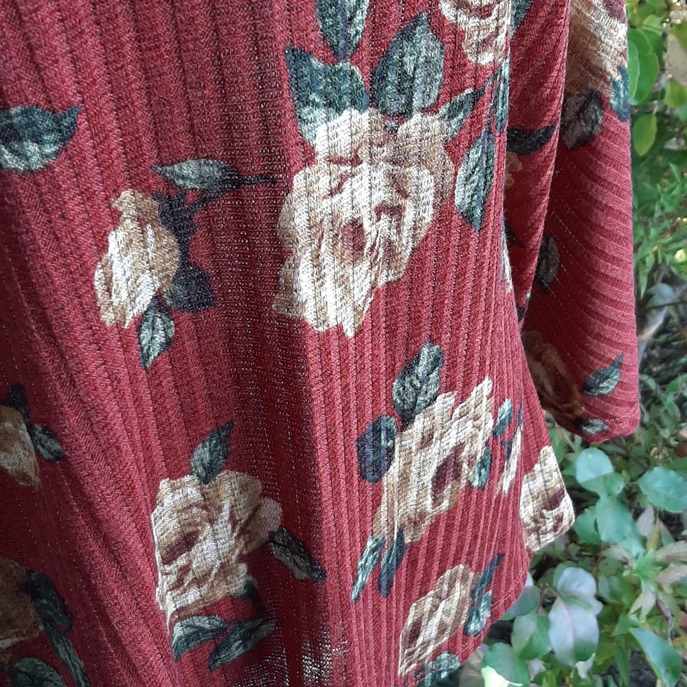 🆕️ Rust Floral Print Sweater - Picture 8 of 12